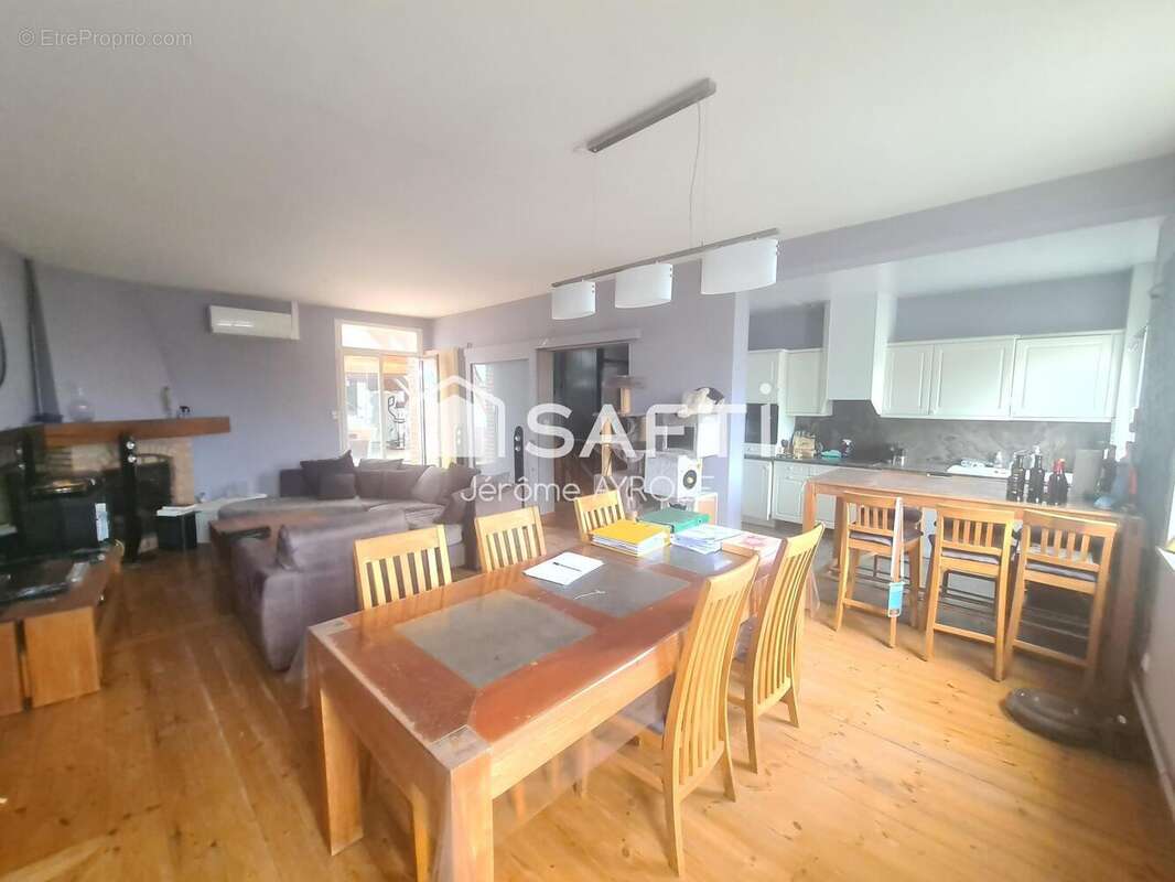 Photo 3 - Appartement à SAINTE-CATHERINE