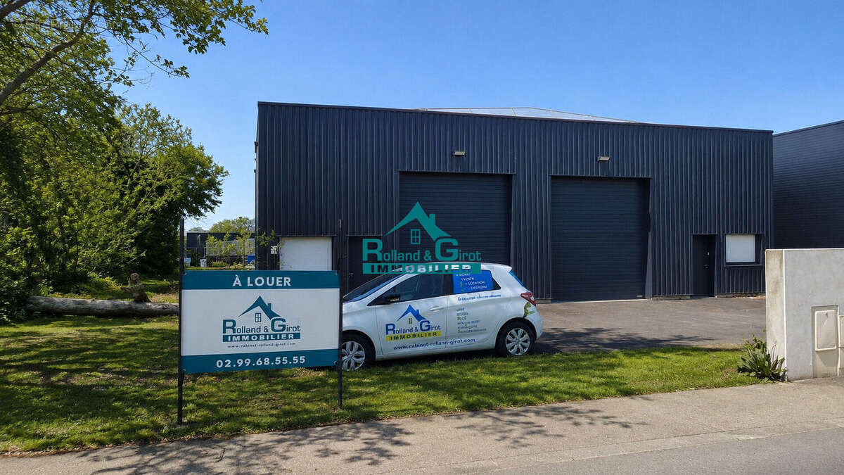 Local professionnel / entrepôt avec bureau récent à  ACIGNE - photo 3