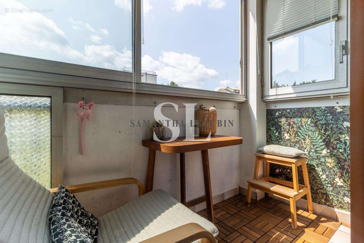 Appartement à LES LILAS