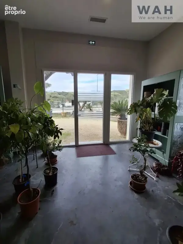 Local commercial - 240m2 - Sauve - photo 15