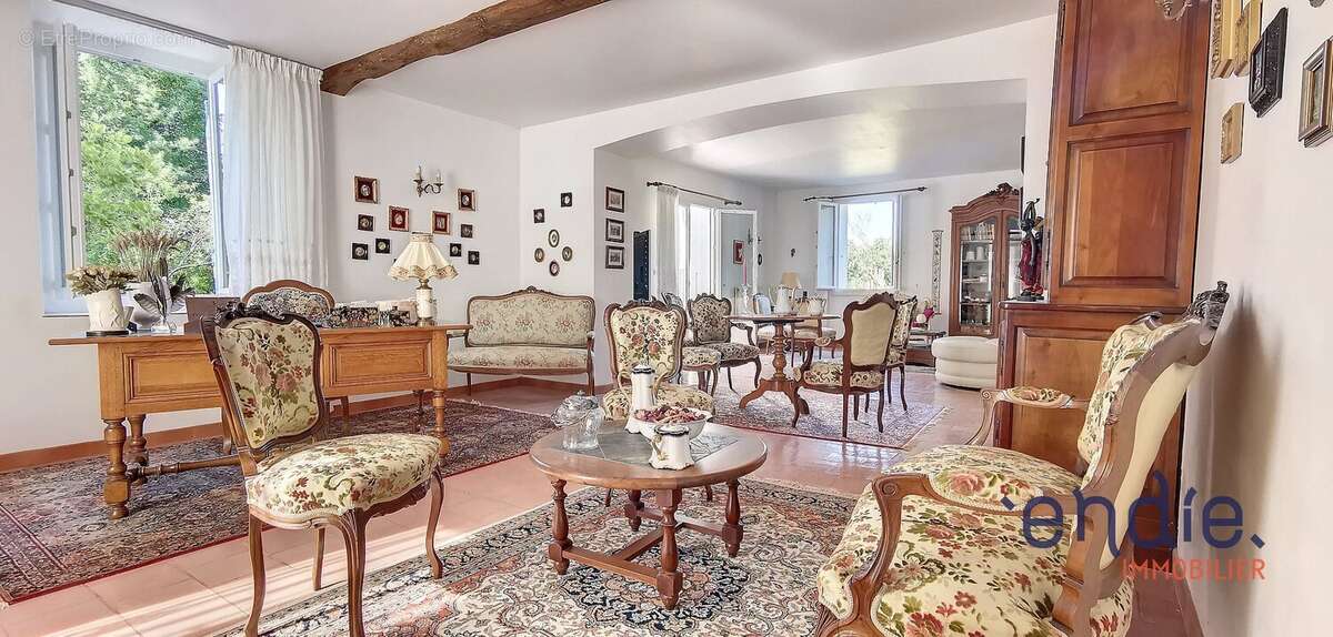 Maison à TASQUE