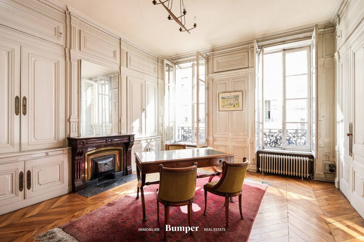 Appartement à LYON-6E