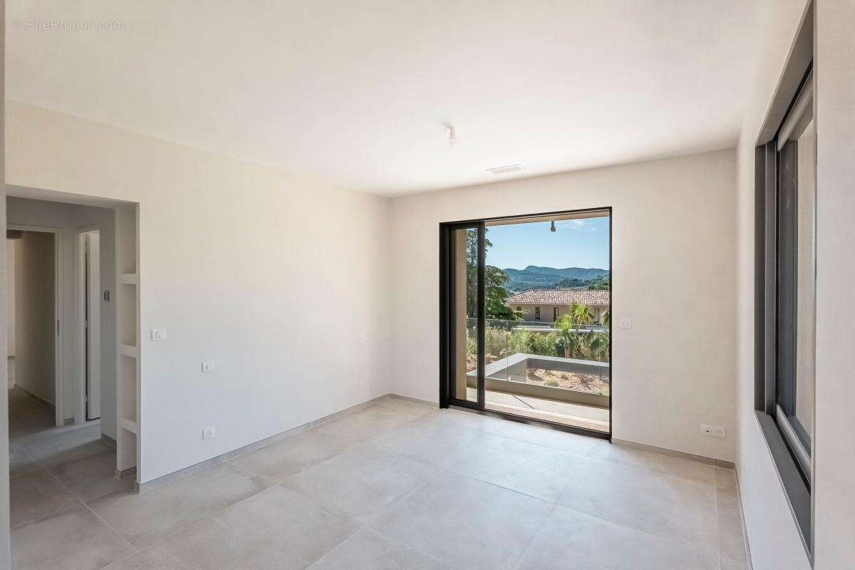 Maison à LA CADIERE-D'AZUR