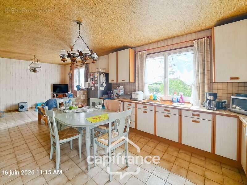 Maison avec sous sol total 6 pièces LE CHATELET (18) - photo 20