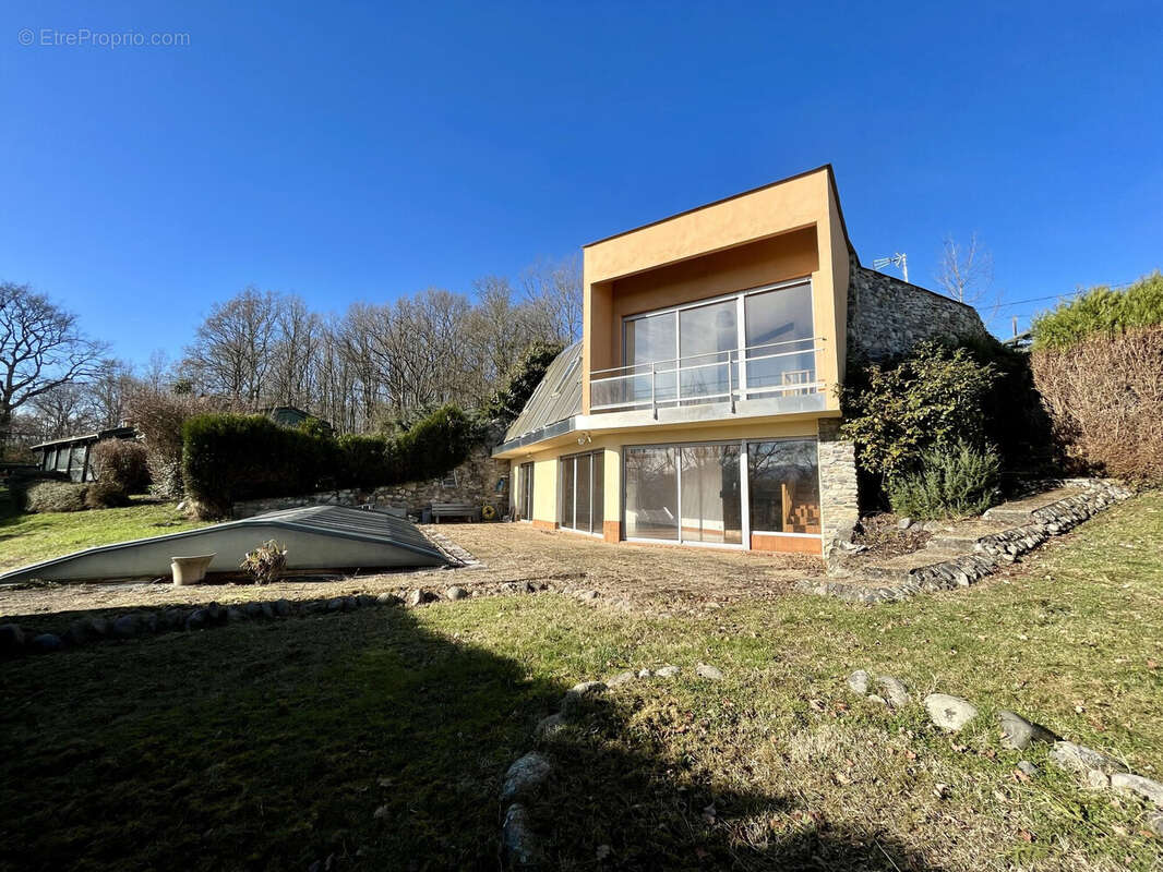 Maison 97 m² à Villeneuve-De-Riviere  - photo 2