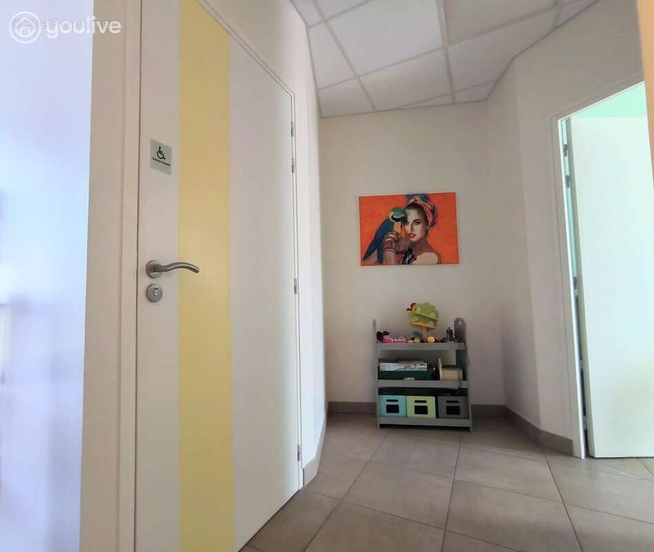 Opportunité rare – Local professionnel haut de gamme, prêt à l'emploi ! - photo 24