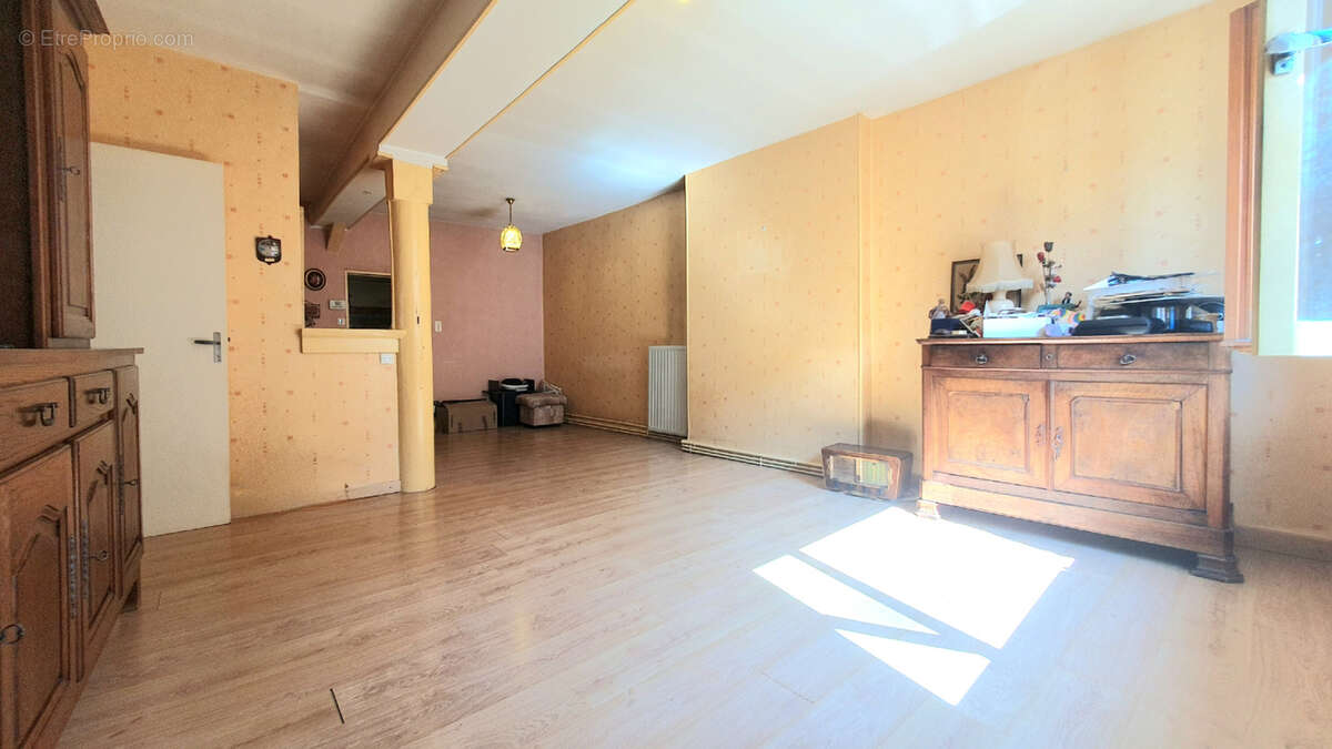 Maison à YZEURE