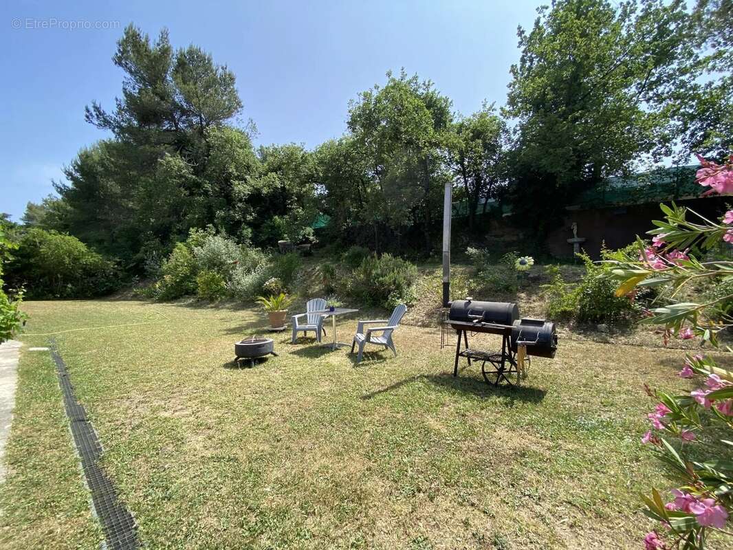 Maison à SAINT-MAXIMIN-LA-SAINTE-BAUME