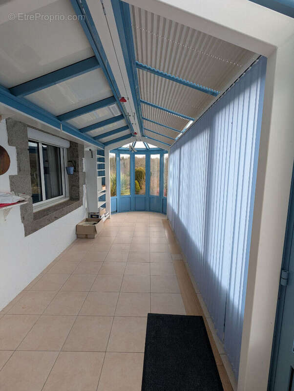 Maison à TREDREZ-LOCQUEMEAU