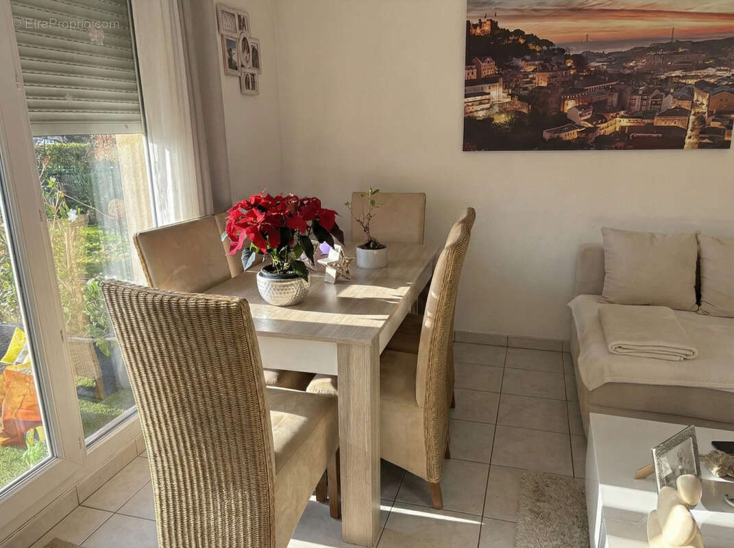 Appartement à PREVESSIN-MOENS