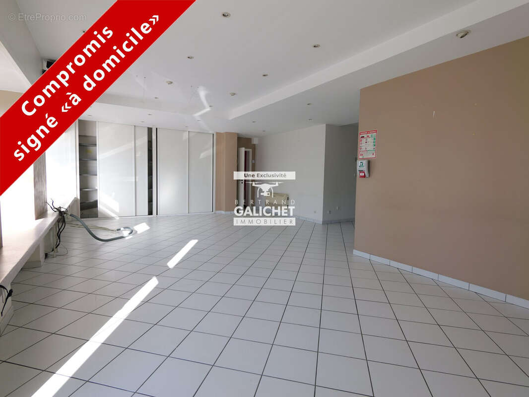 Commerce 165 m² à Gap  - photo 2
