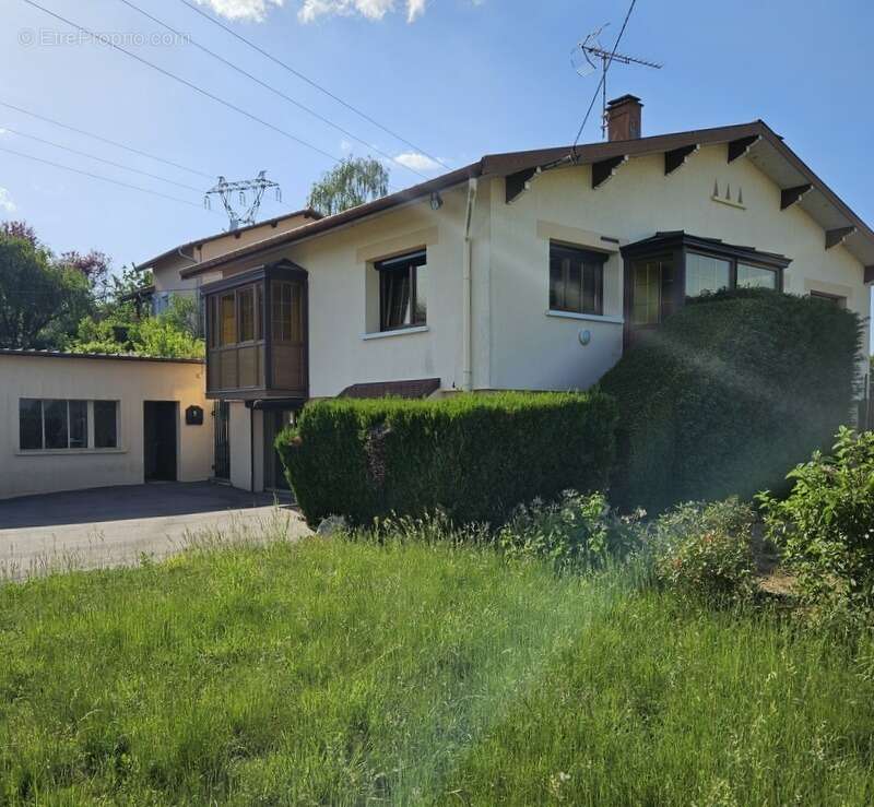 Maison à NOMEXY