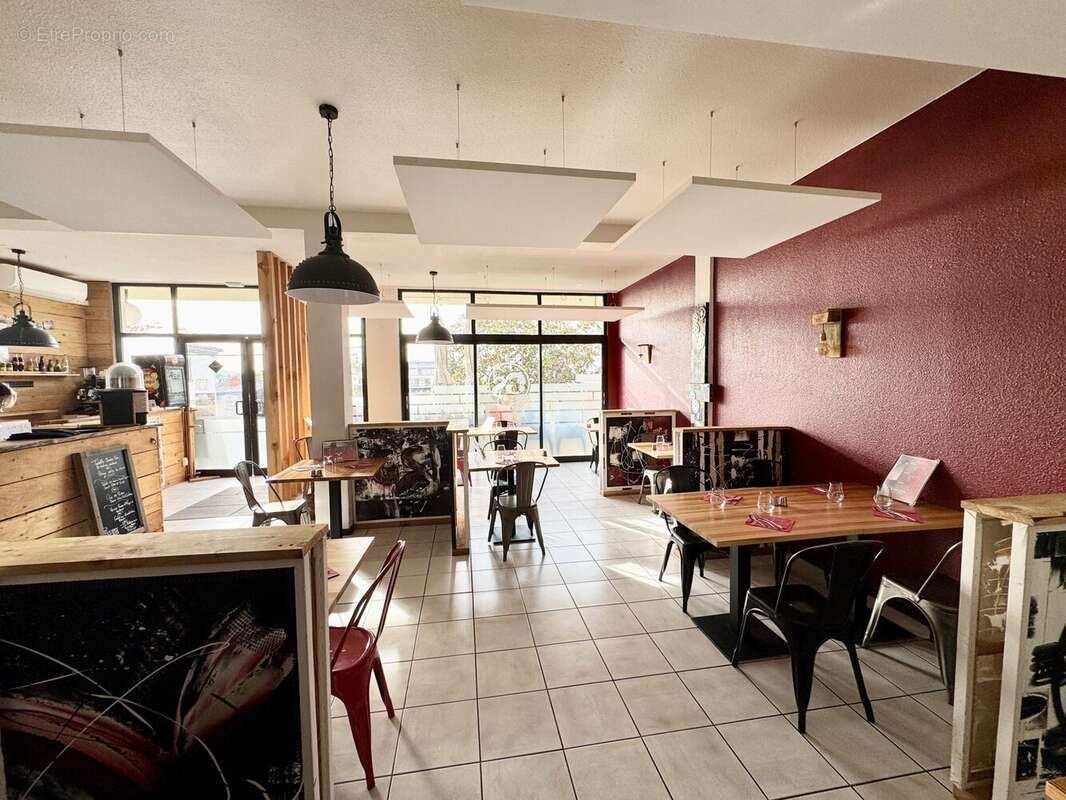 Commerce à COURNON-D&#039;AUVERGNE