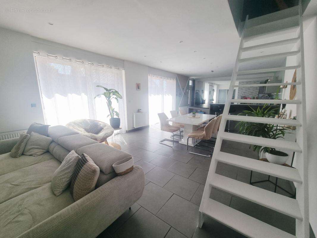 Longère avec grange, DPE C, 4 chambres dont 1 suite, jardin - photo 3