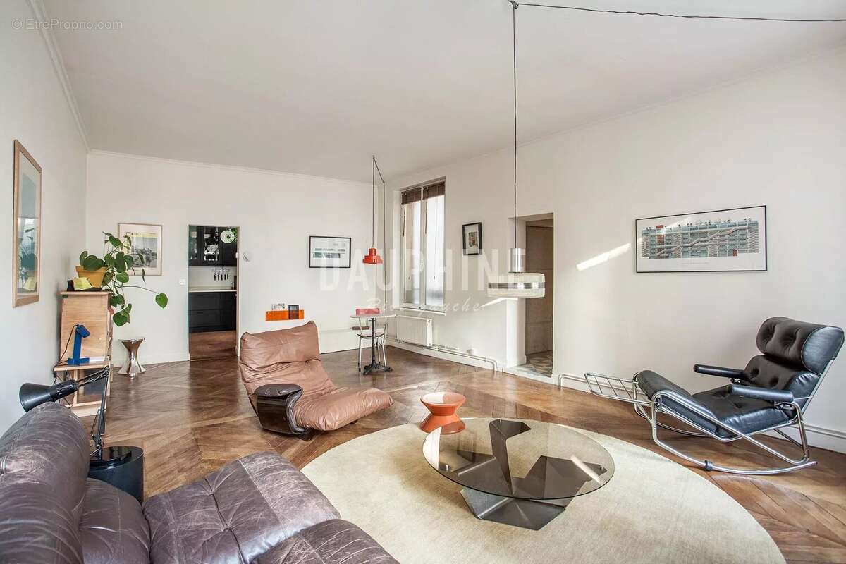 Appartement à PARIS-19E