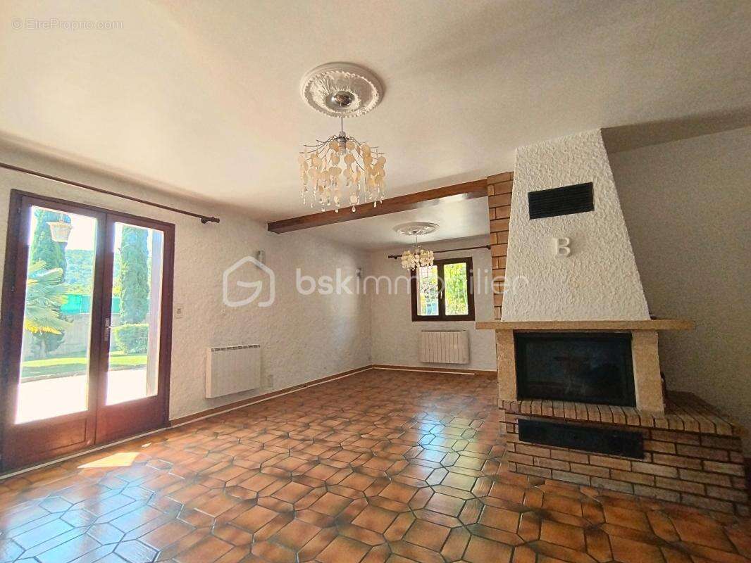 Appartement T4 86 m2 - photo 5