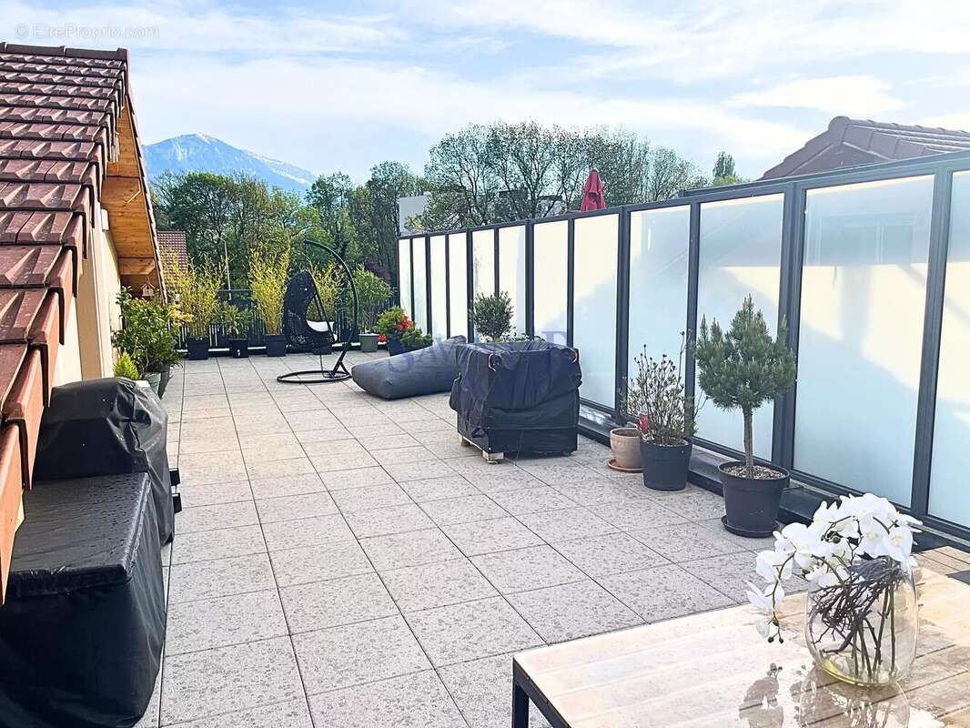 Attique T5 en duplex avec grandes terrasses et 2 garages – Bonneville- libre de suite - photo 22