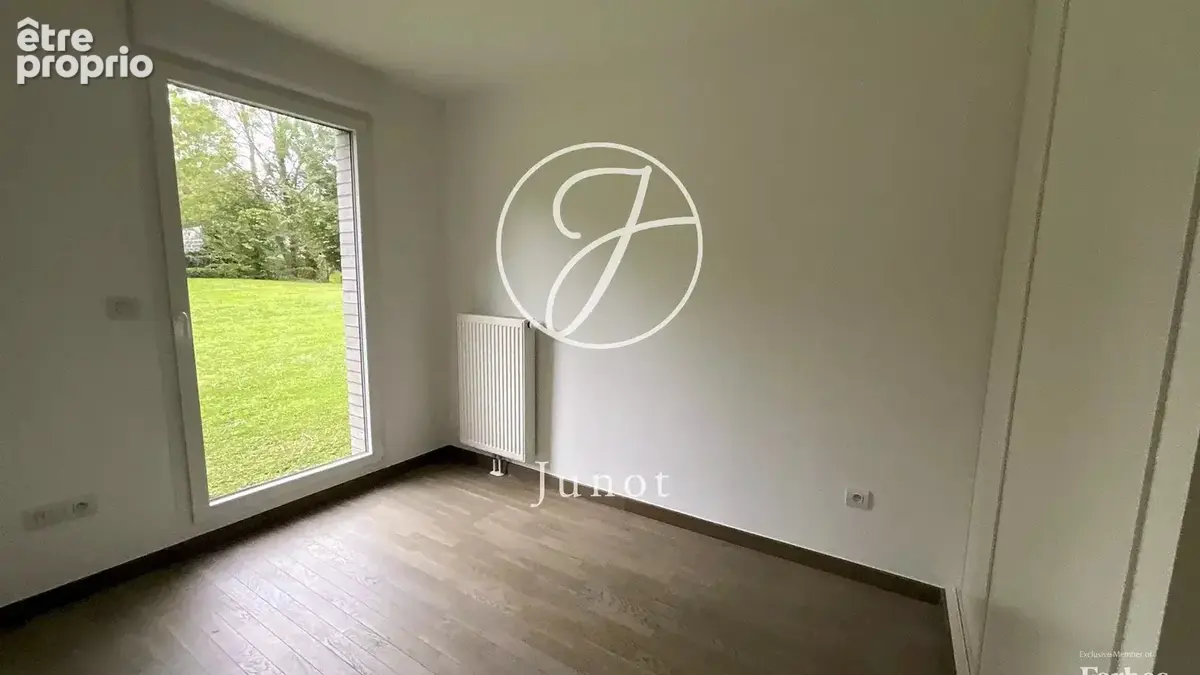 Marcq en Baroeul - CROISE LAROCHE / ROUGES BARRES - Appartement à vendre - 4 pièces - 85,30m² - Terrasse et jardin - Parkings - photo 5