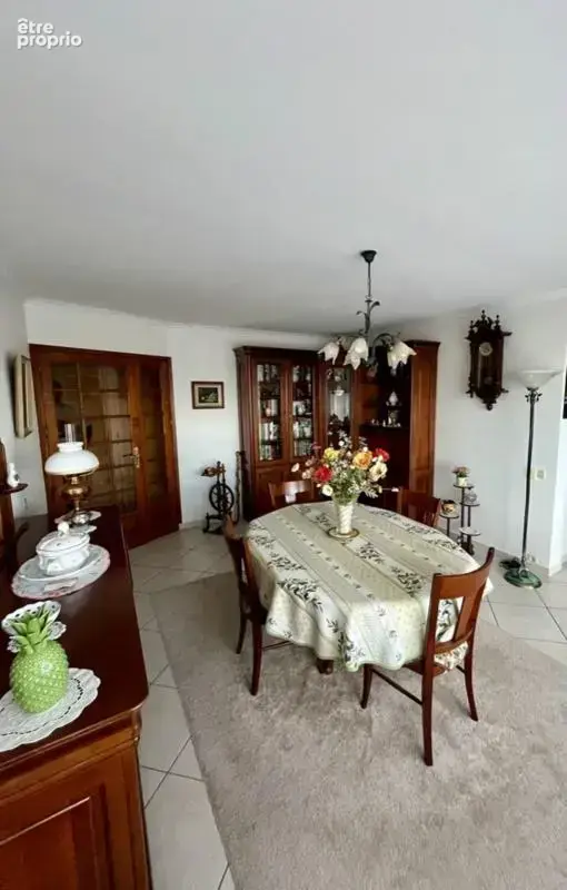 Appartement T5 sur BOURG EN BRESSE (01) - photo 4