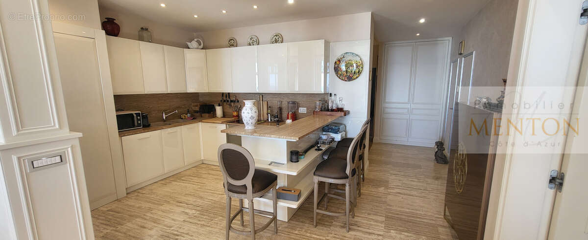 Appartement à MENTON