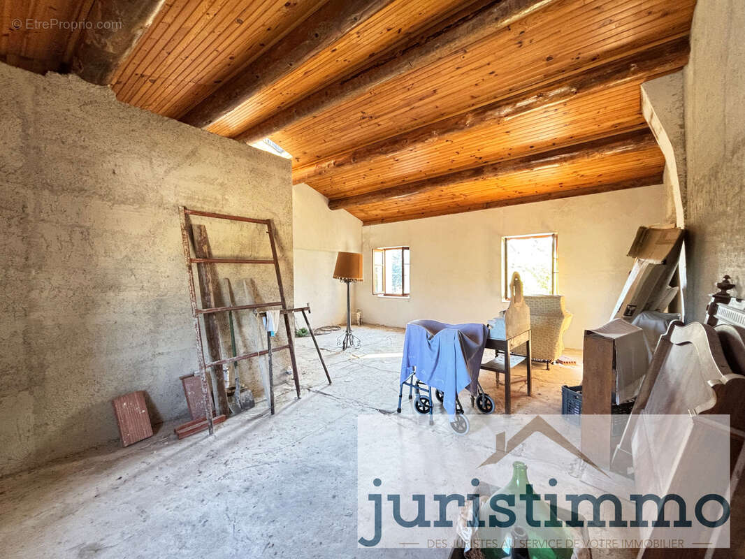 Maison à BEAUMES-DE-VENISE