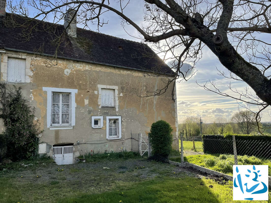 Maison à COURCERAULT