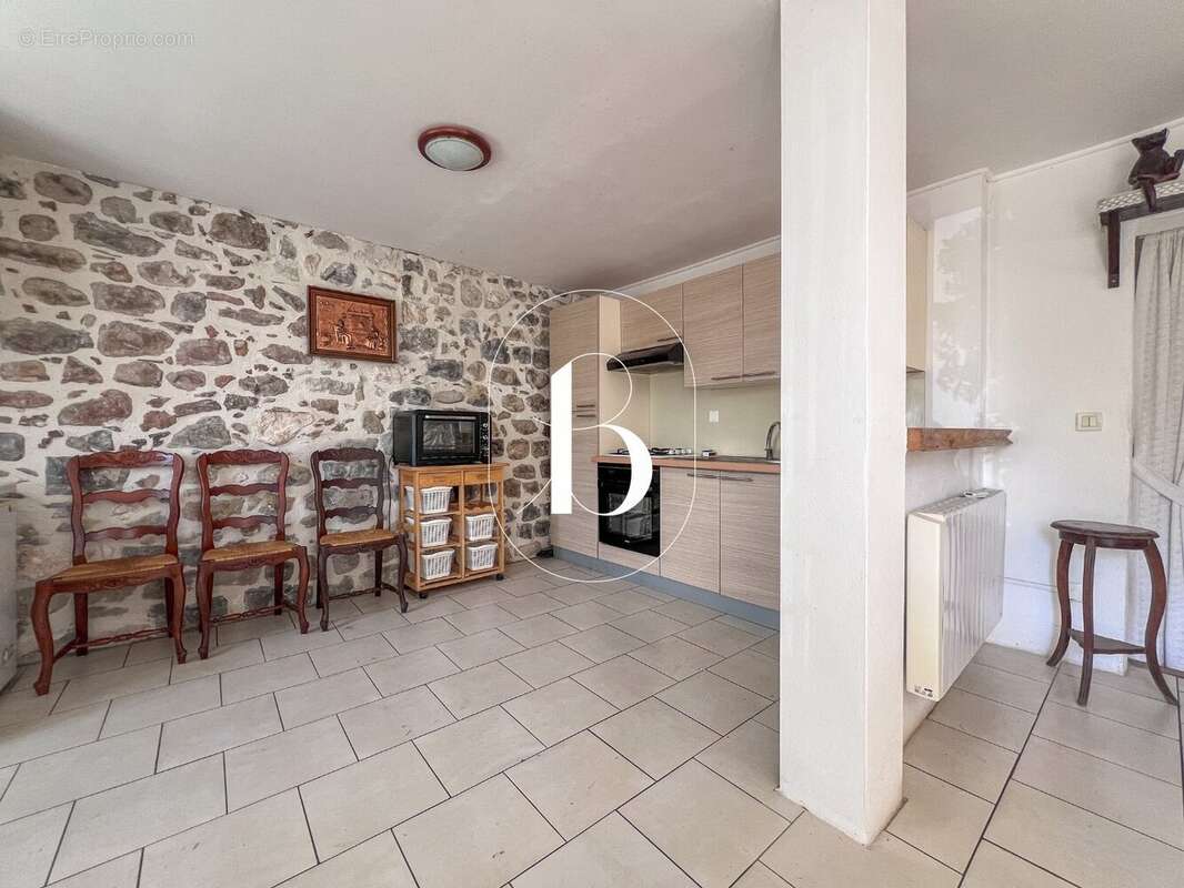 Maison à VALLON-PONT-D'ARC