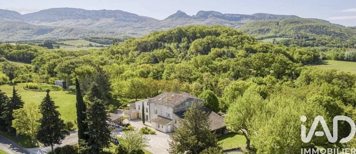 Photo 1 - Maison à PONT-DE-BARRET