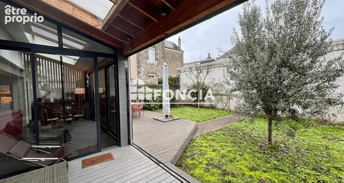 Maison de ville avec terrasse et jardin - quartier VELPEAU - photo 3