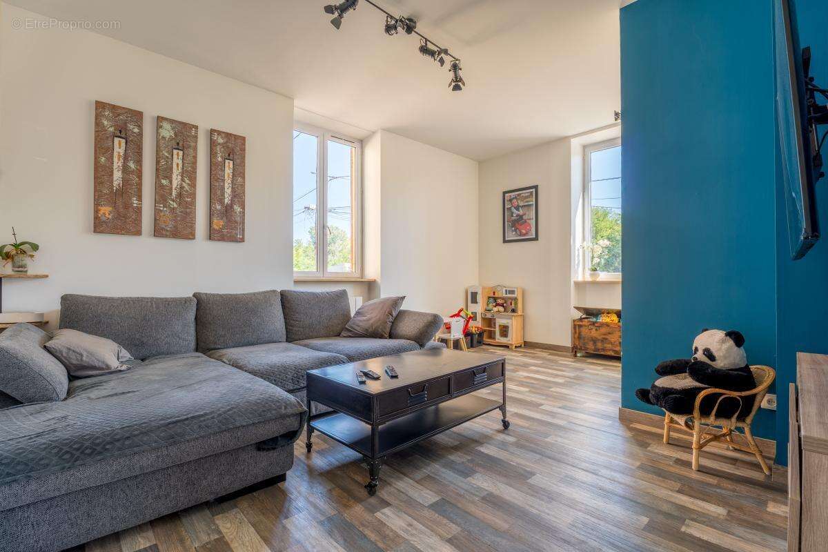 Appartement à SAIN-BEL