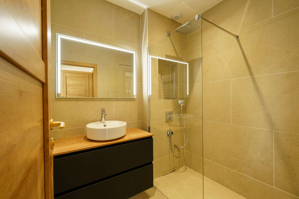 Appartement à EXCENEVEX