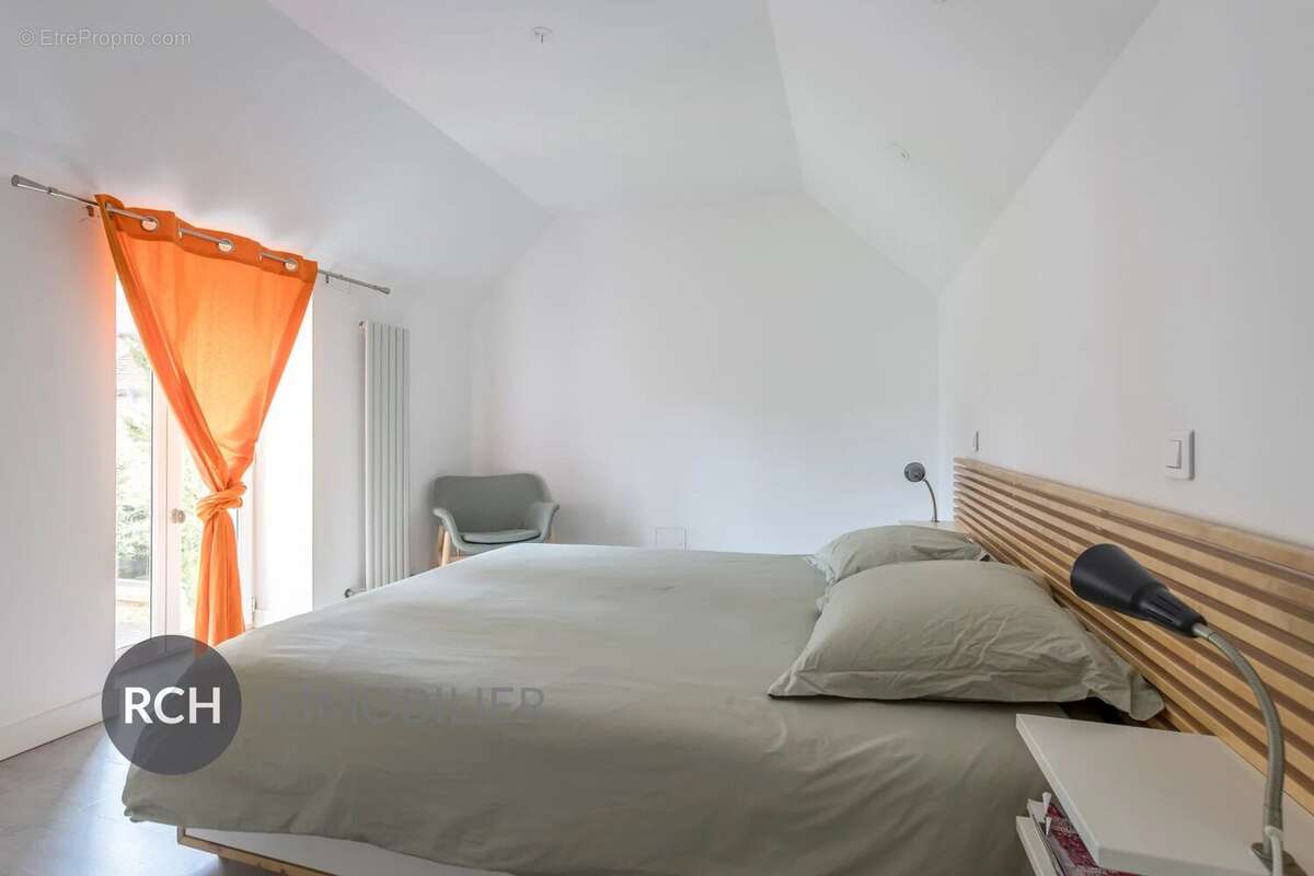 Maison à MONTFORT-L&#039;AMAURY