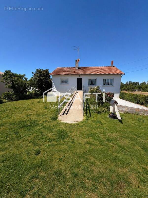 Photo 1 - Maison à SAINTE-VERGE