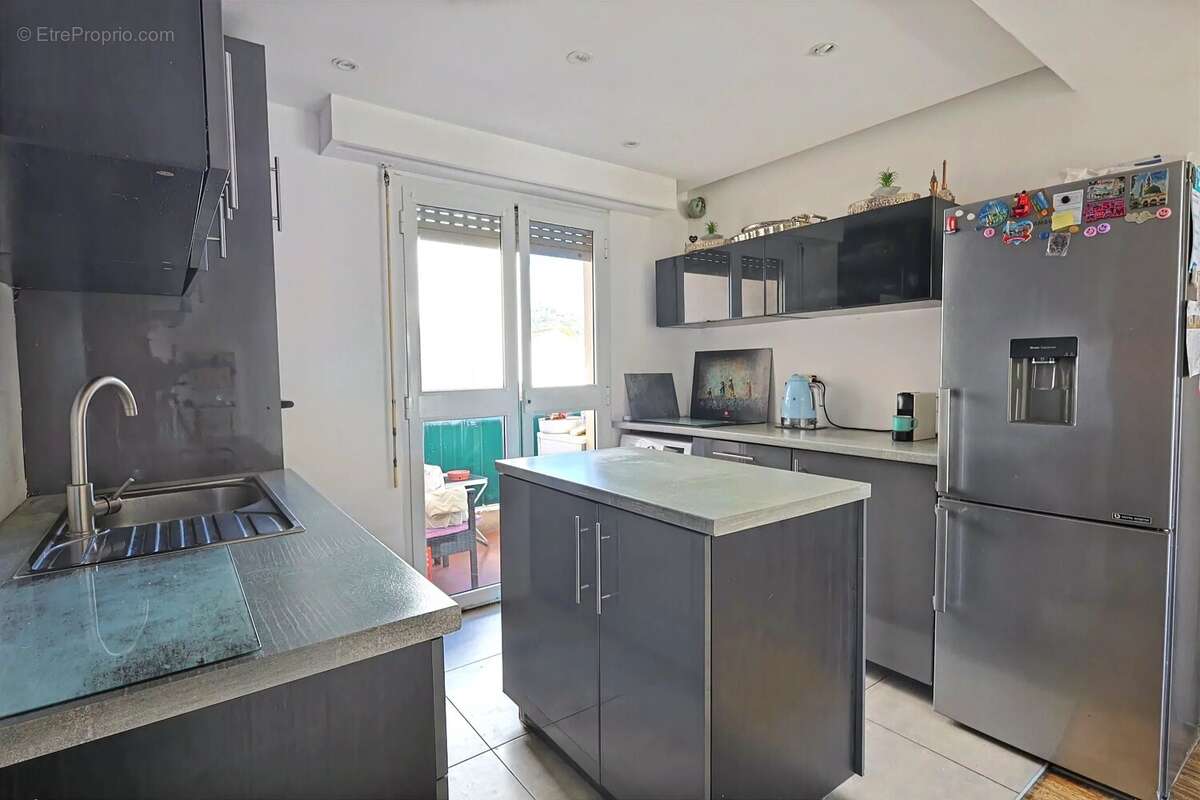 Appartement à VALLAURIS