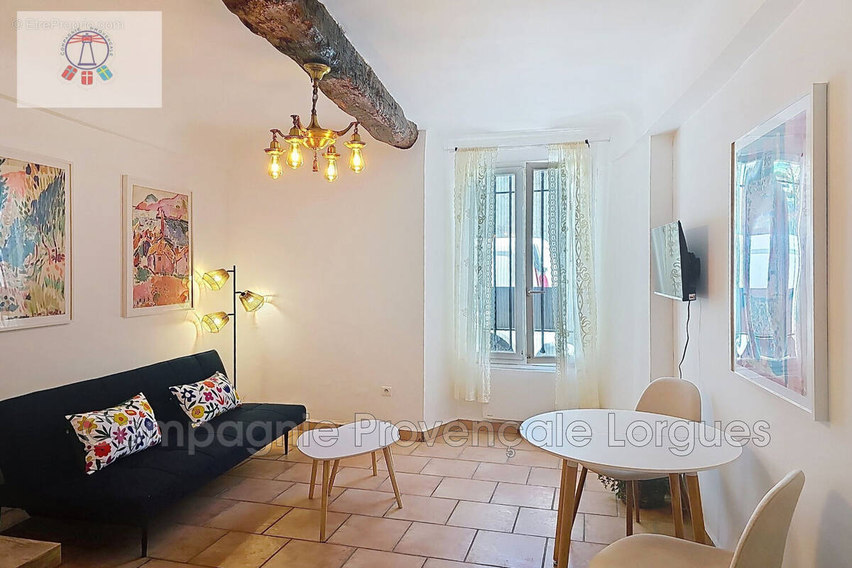 Appartement à LORGUES