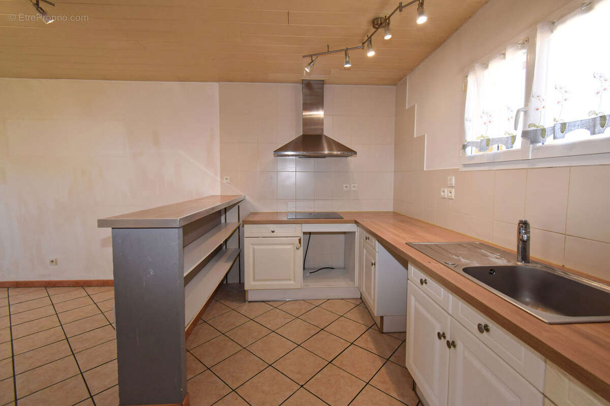 Maison à BOURG-MADAME