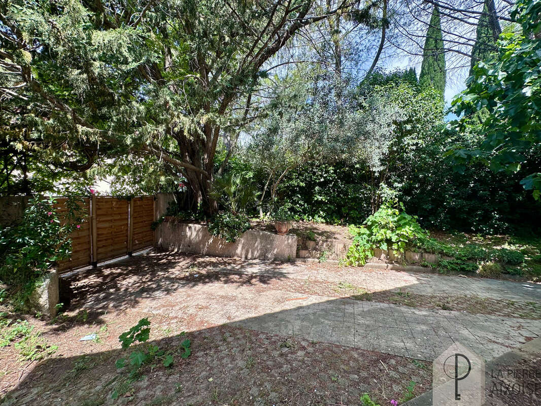 Maison 5 pièces 100m2 avec jardin, dépendances et garage à Aix en Provence - photo 10
