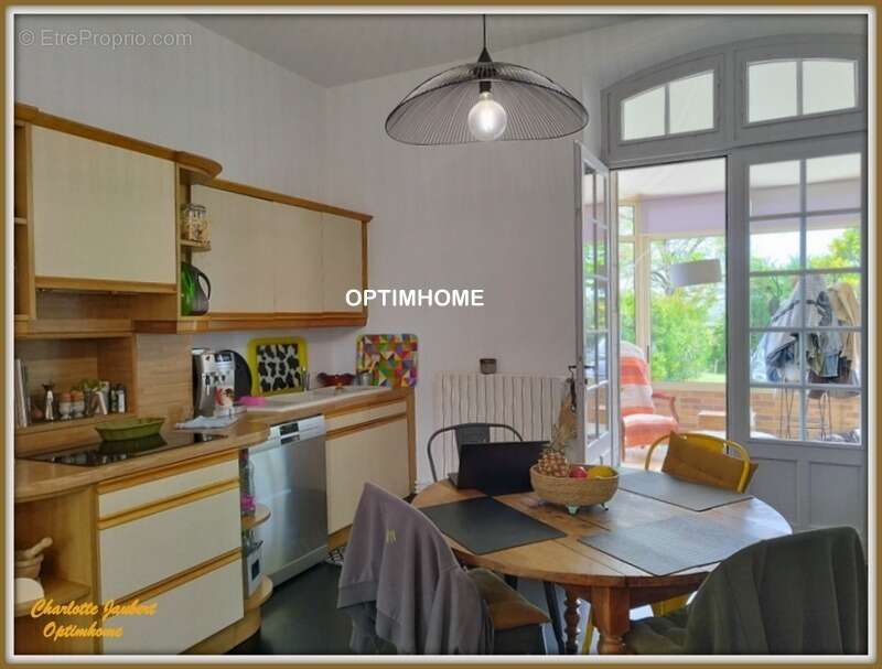 Maison à AUBETERRE-SUR-DRONNE