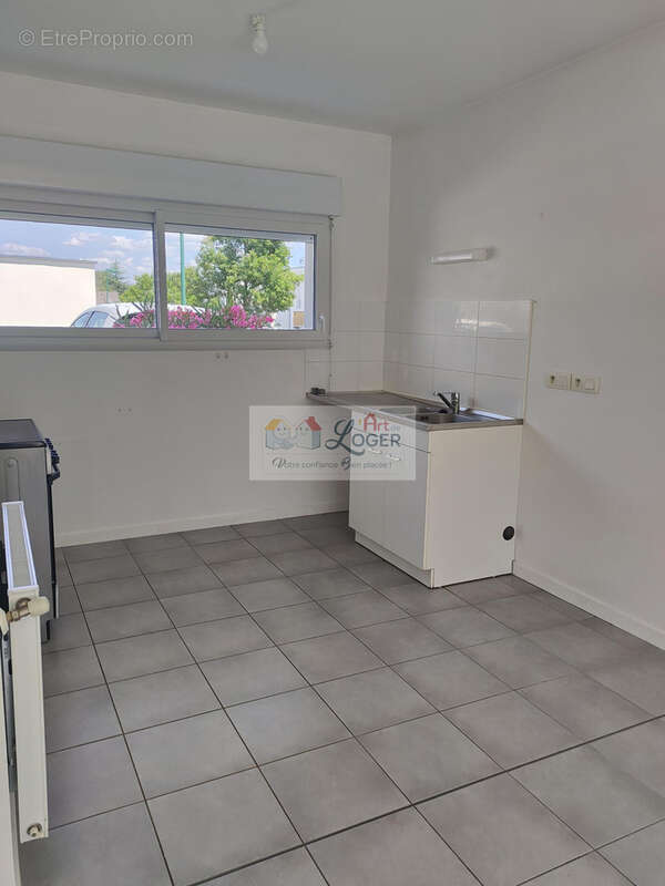 Maison à SAINTE-LUCE-SUR-LOIRE