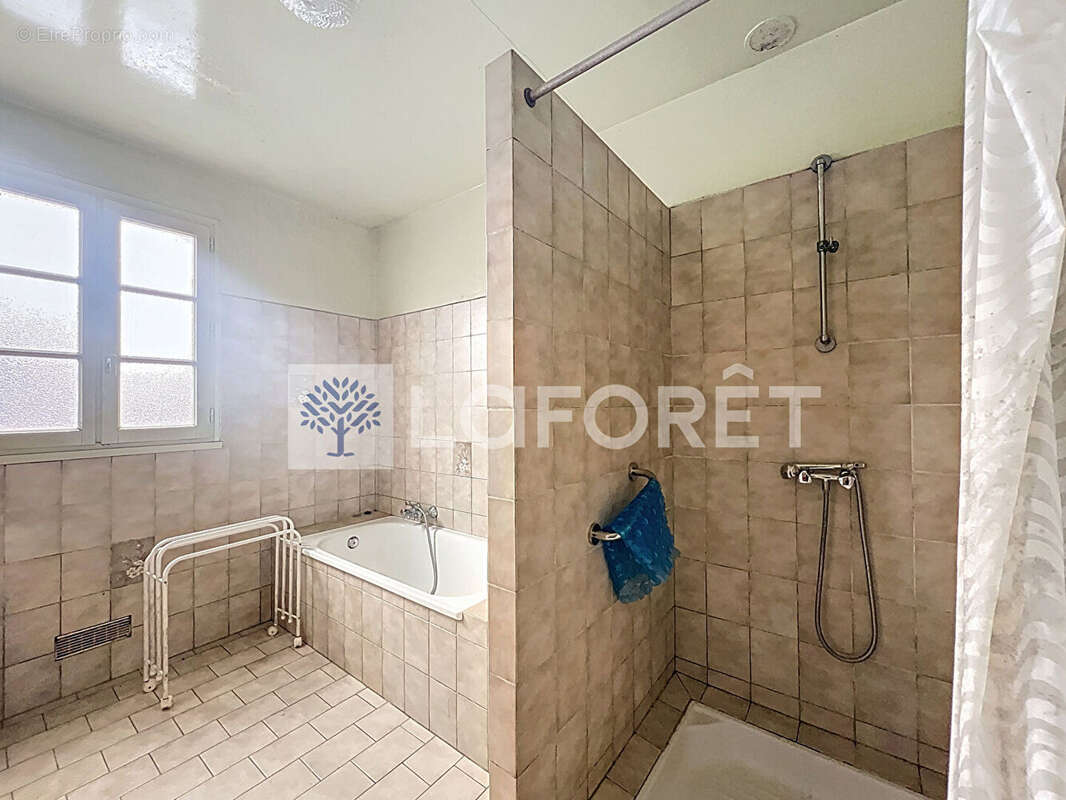 Maison à LA GRIMAUDIERE