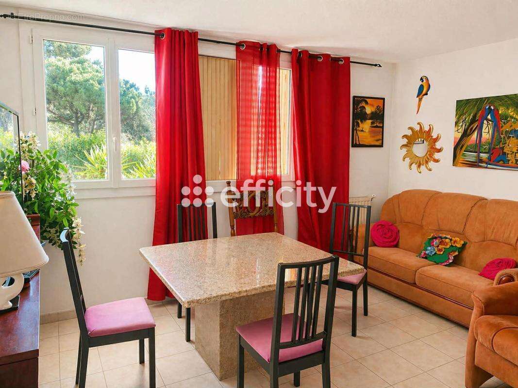 Appartement 51 m² à Marseille-9e  - photo 3
