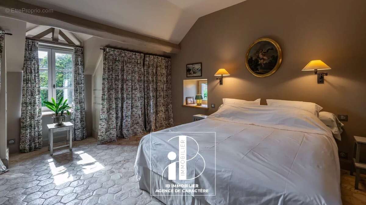 Maison à FONTAINEBLEAU