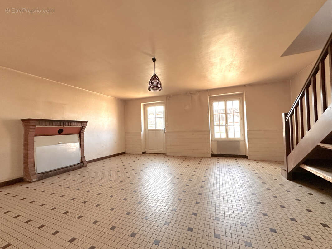 Maison à LA CHAPELLE-HEULIN