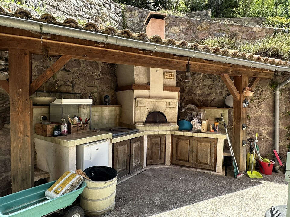 À vendre, moitié droite d’une magnifique maison de maître avec garage et jardin - photo 6