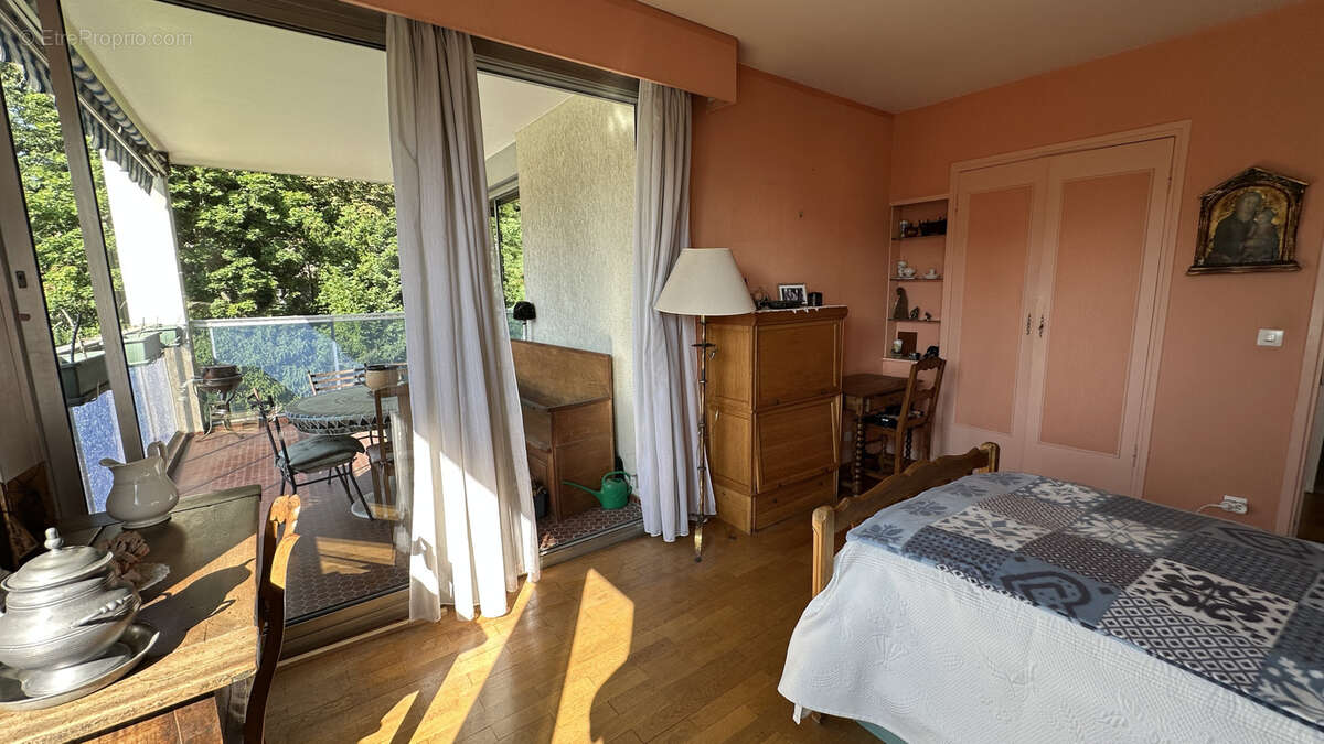Appartement à SAINTE-FOY-LES-LYON