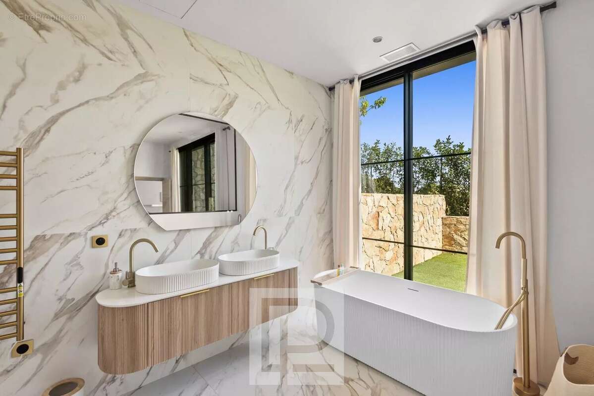 Magnifique mas en pierre rénové à Valbonne - photo 31