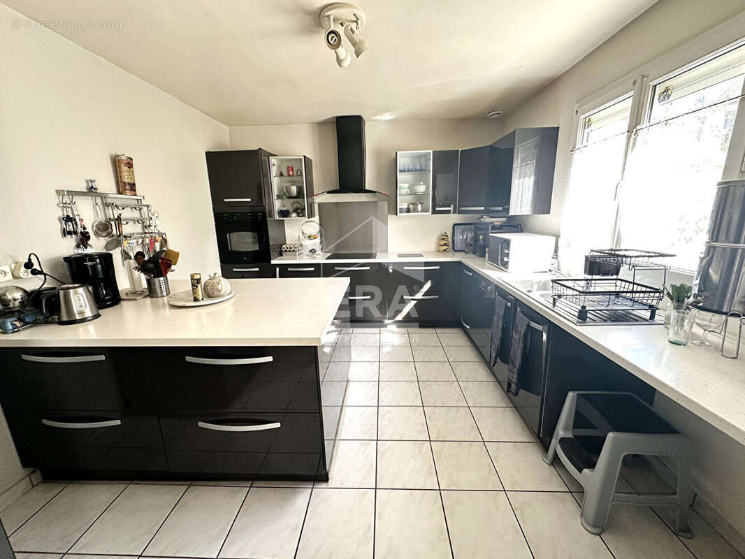 Maison à PONT-SUR-YONNE