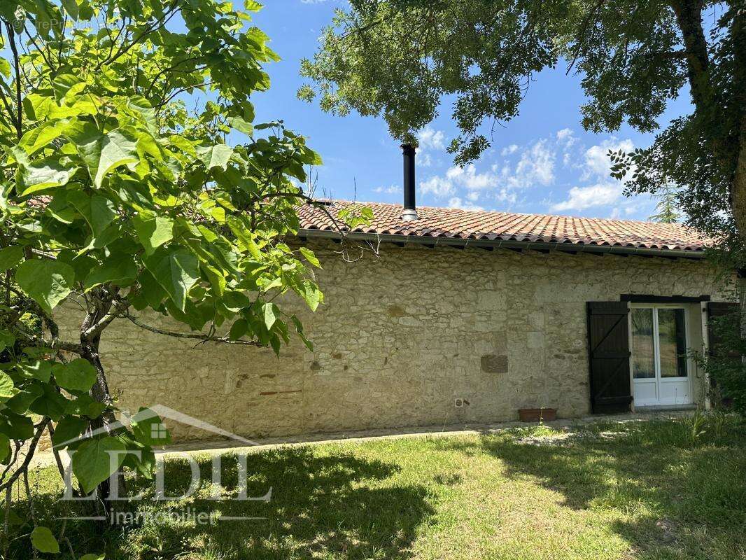 Maison à MAUVEZIN