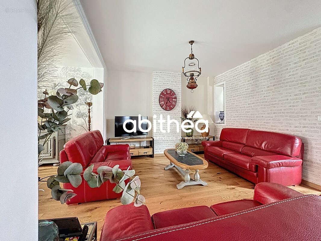 Maison à COURRIERES