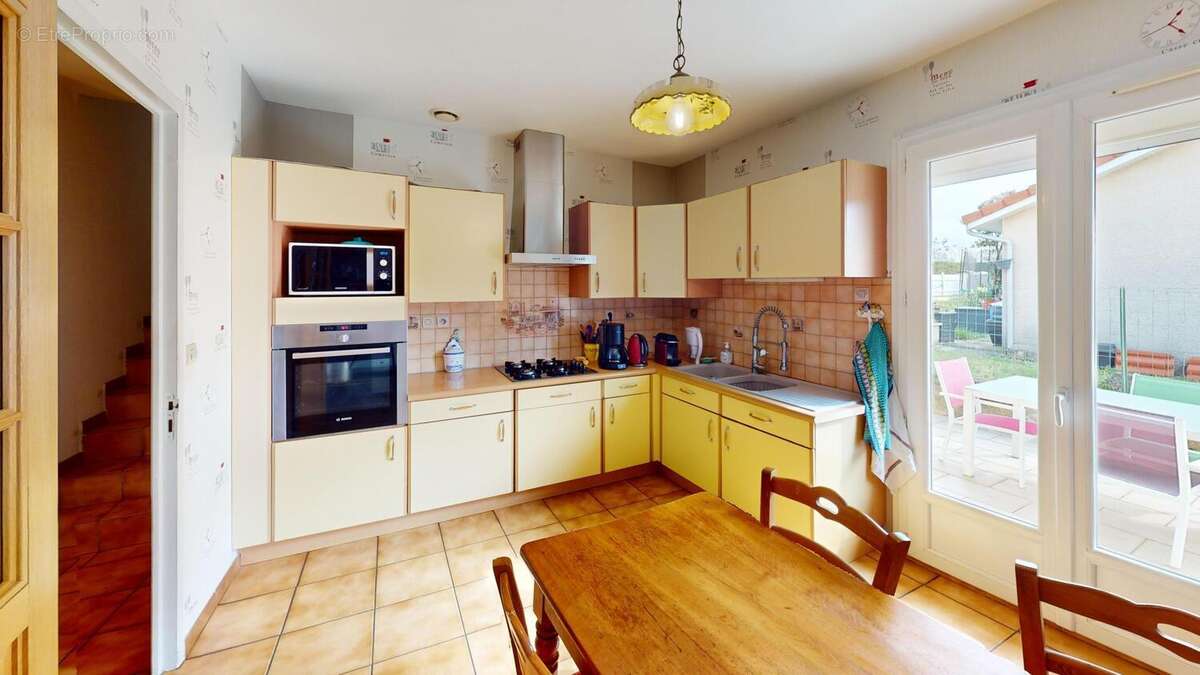 Photo 6 - Maison à SAINT-BONNET-DE-MURE